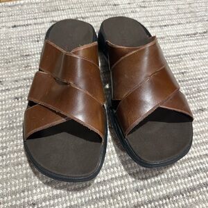 NWT Privo by Clarks Men’s Size 11 Brown Leather Cross Strap Sandals New w/ Box!